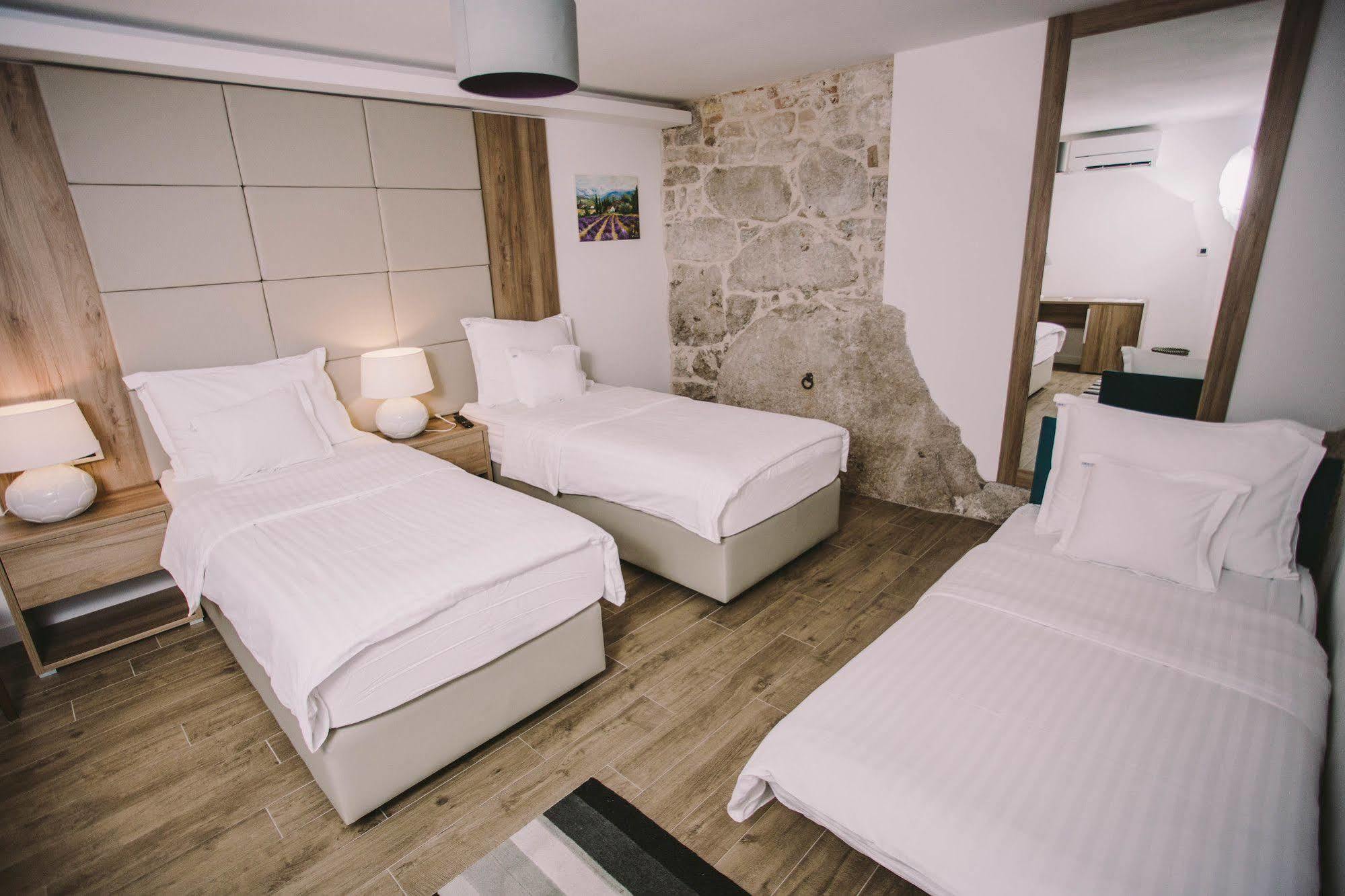 Ibella Boutique Rooms Спліт Екстер'єр фото